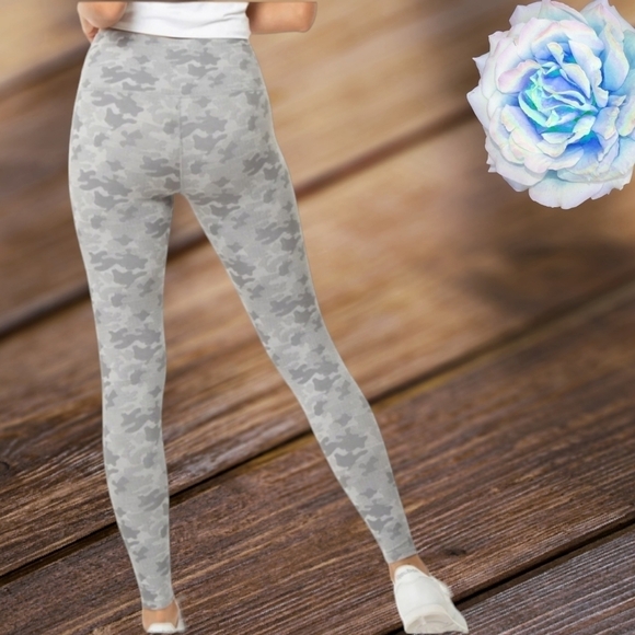 KYODAN light grey camo leggings Athletic Yoga size Small - Picture 3 of 11